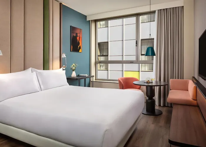 Nh Barcelona Diagonal Center